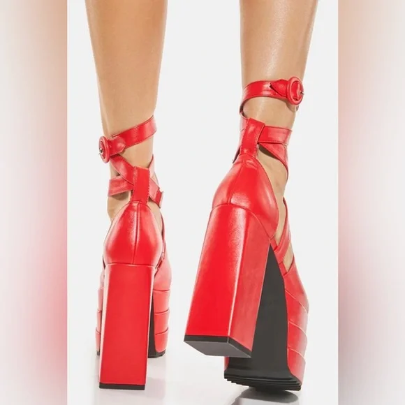 Lamoda Serious Love Platform Heels - Picture 3 of 9